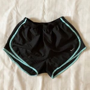 Nike Dri-Fit Short Size M